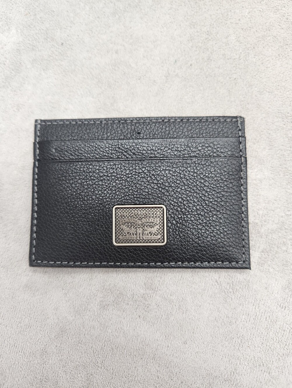Levi's Wallet Men's Black Leather Slim Cardholder Flat Mini Logo Gift New $35
